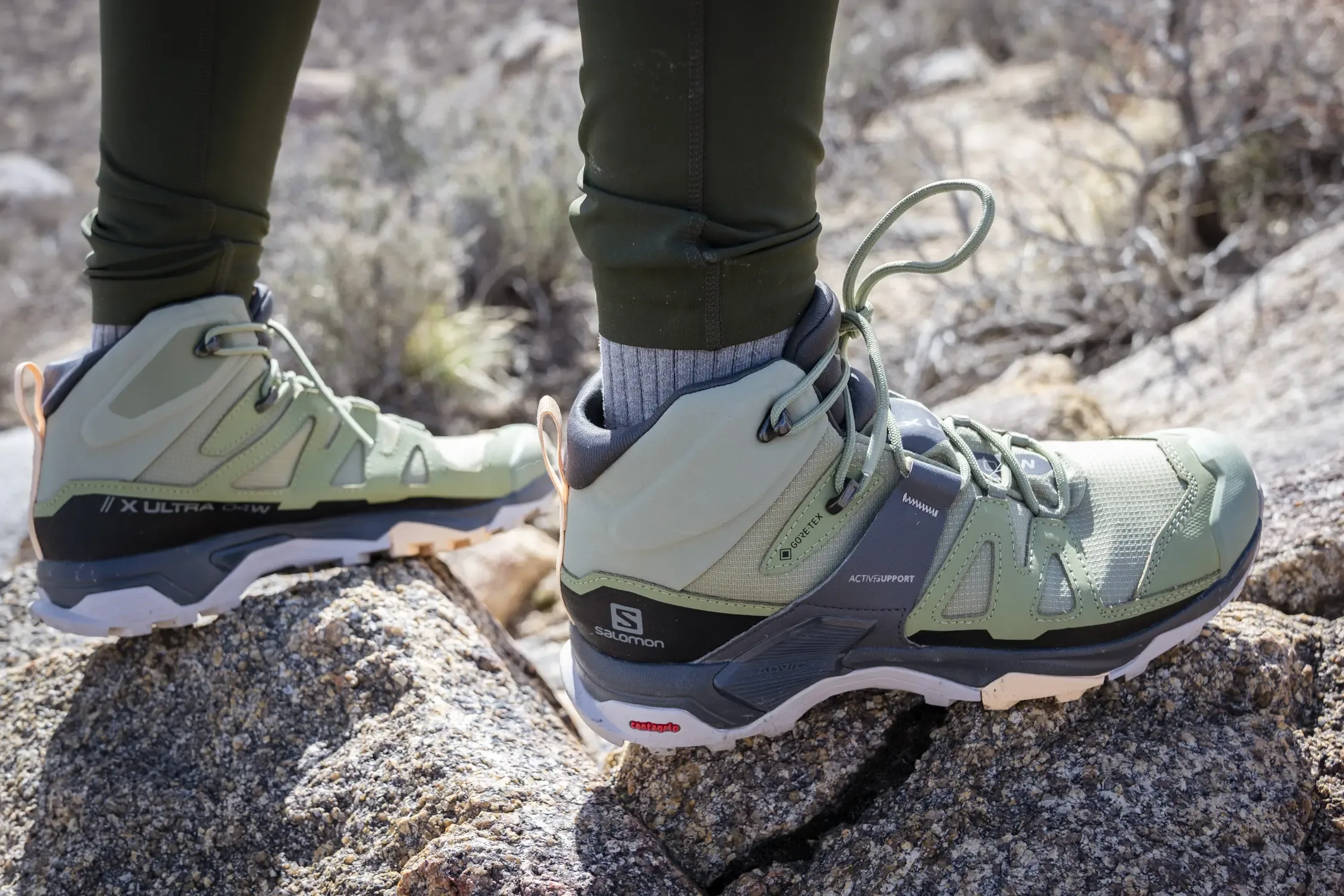 Salomon X Ultra 4 Mid GTX Hiking Boots